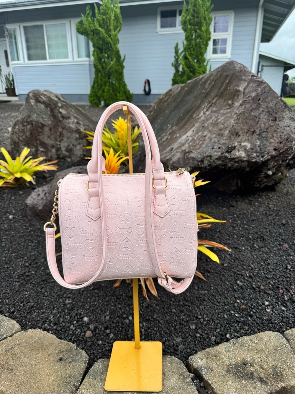 Juicy Couture NWT Powder Blush Satchel Pink Embossed Heart Bag retail $99 - Picture 7 of 12